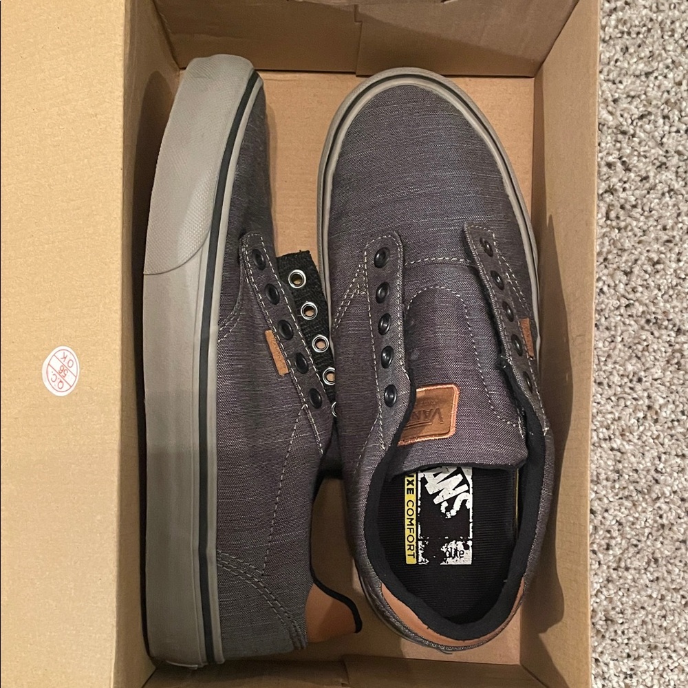 Vans Men's Charcoal and Tan Sneakers